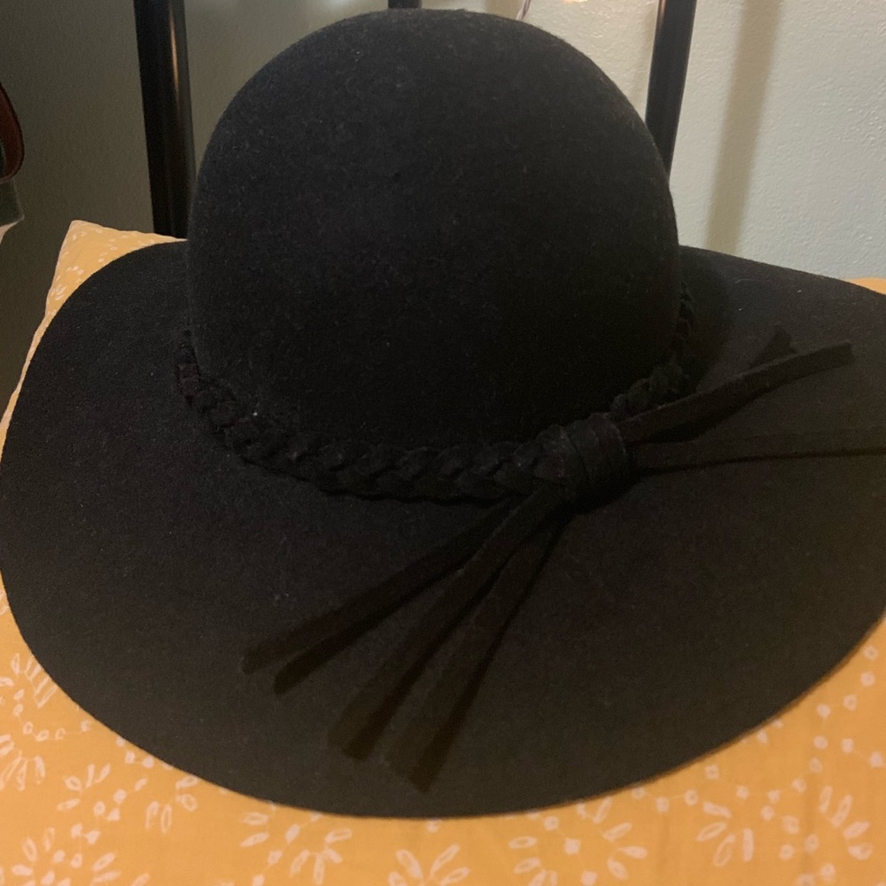 Black hat